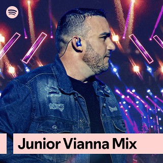 Imagem de Rhian Singer & Manhiça Jr